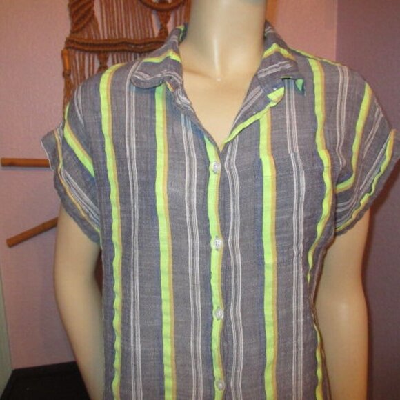 Dylan Crinkle Gauze Cove Stripe Top Size S Camp Shirt Short Sleeves Button Up - Picture 2 of 10